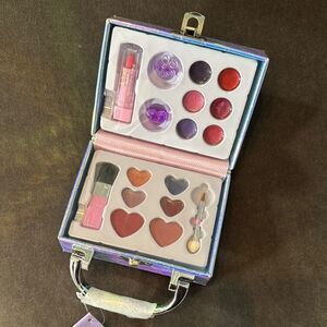 Girl’s Claire's Club Holographic Kids Travel Makeup Set